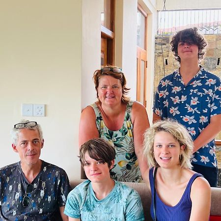 Hansons Homestay แคนดี้ ภายนอก รูปภาพ