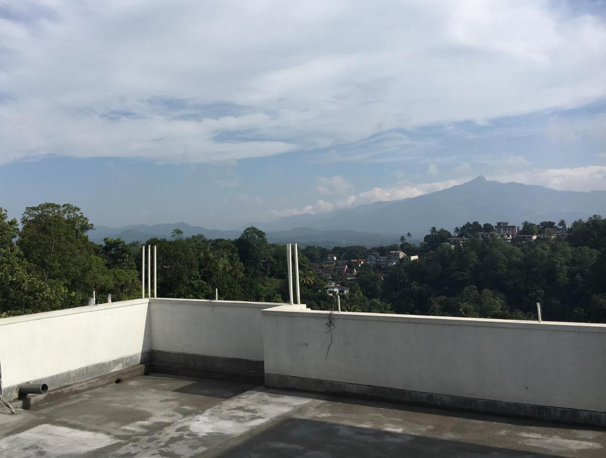 Hansons Homestay แคนดี้ ภายนอก รูปภาพ