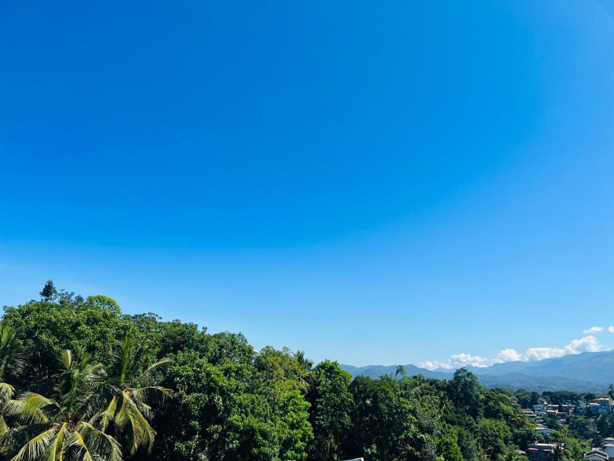 Hansons Homestay แคนดี้ ภายนอก รูปภาพ